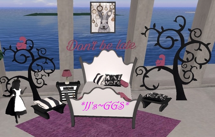 .:Bee Designs:. Wonderland Gacha Bed RARE