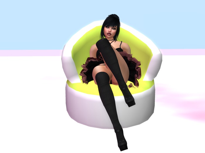 MagDilly, Inflatable Chair (Yellow)