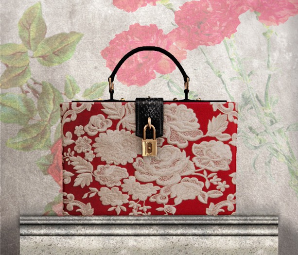 Zafair - Embroidered Roses (White) Clutch