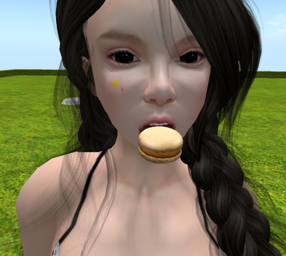 : ) BCC. Vanilla macaron