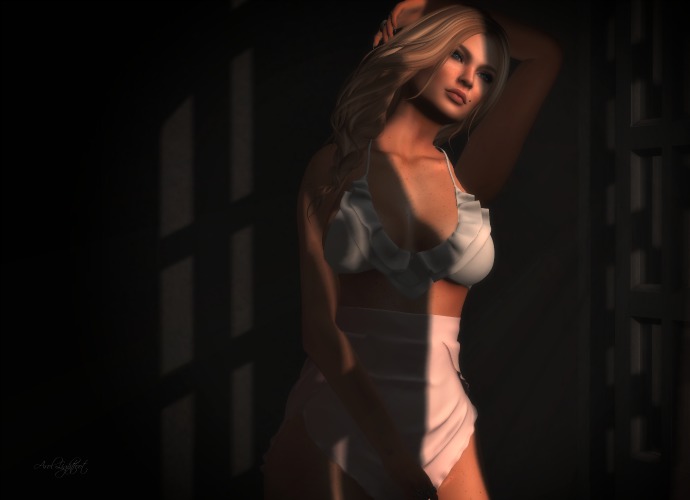 Simply Posed - Free and Easy