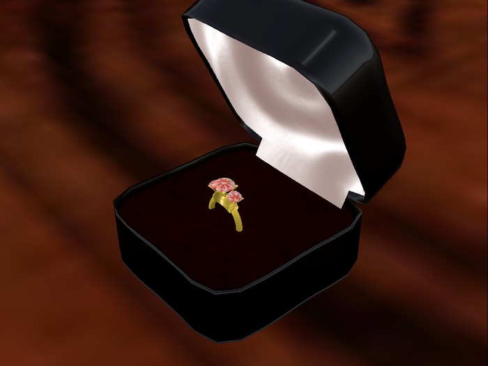 gold ring 3 sereem diamonds boxed