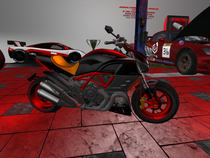 Ducati Diavel {BOXED}