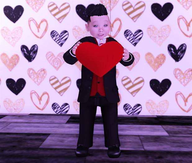 SP poses Happy San Valentin