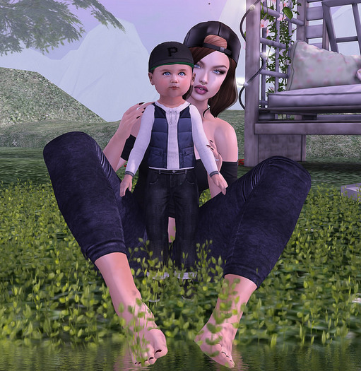 *MB* zooby pose  relaxing with mama