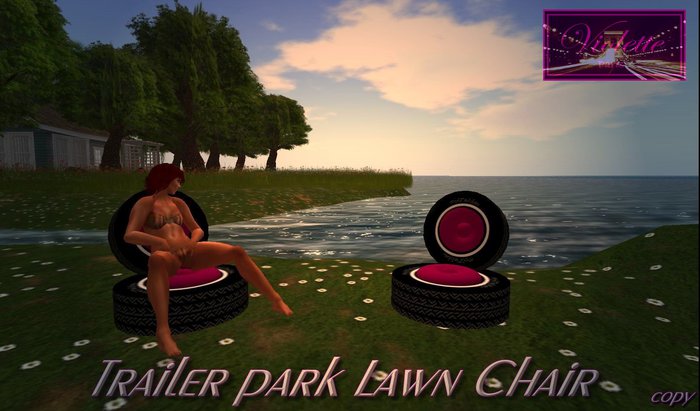 Trailer Park Lawn Chair E-BOX