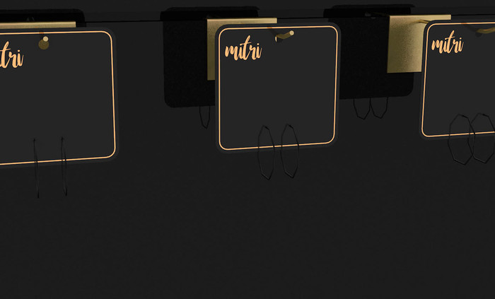 Mitri // Daiana earring Black // wear to unpack