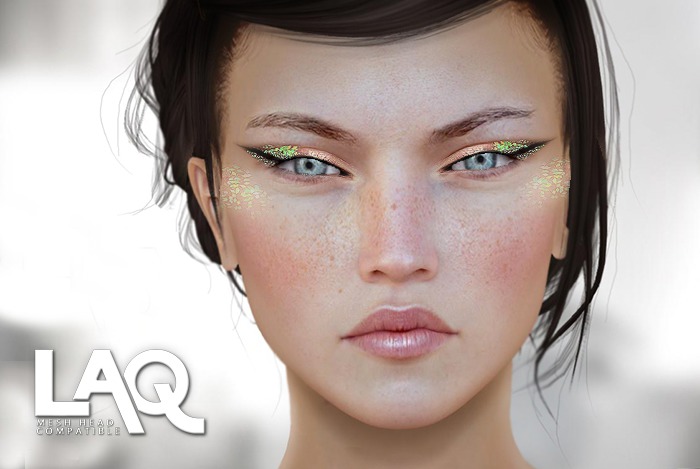 LAQ Sparkle Natural Make up