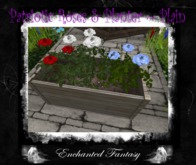 Patriotic Roses & Planter  ~ Plain (Mesh)