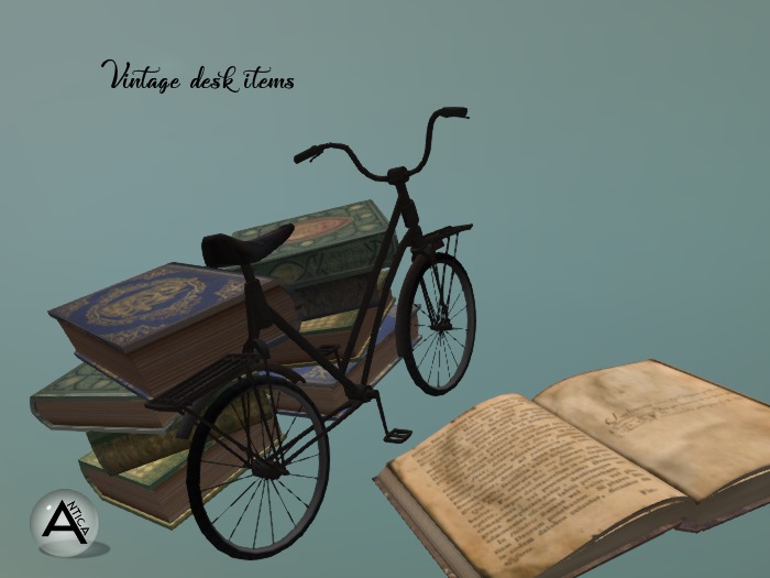 ANTICA Desk Decor