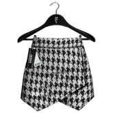Emery Dog Tooth Wrap Short 4