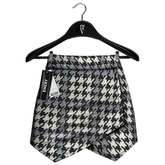 Emery Dog Tooth Wrap Short 1