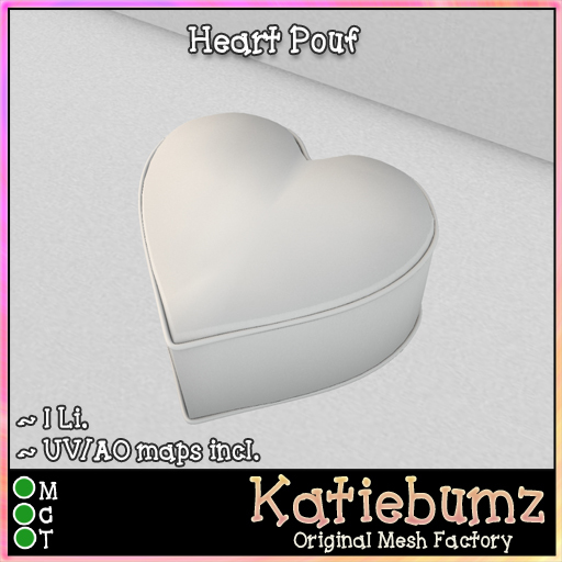 ~Katiebumz~ Heart Pouf