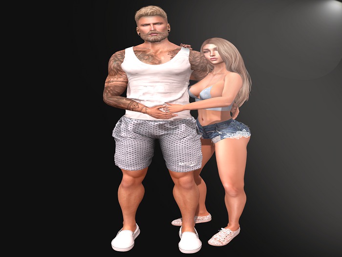 ::MP::Pose :: Couple Hug's