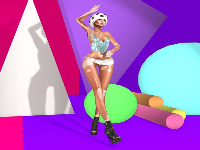 BROKE ALIEN - Editorial Pose