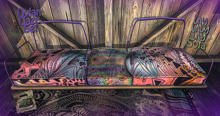 crate Dylan Daze Lay Lady Lay Sofa