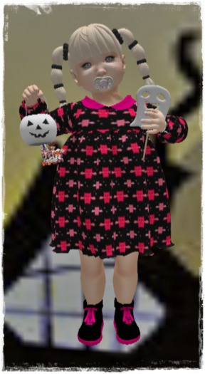 TD BABY LONGSLEEVEDRESS- HALLOWEEN PINKBATTY