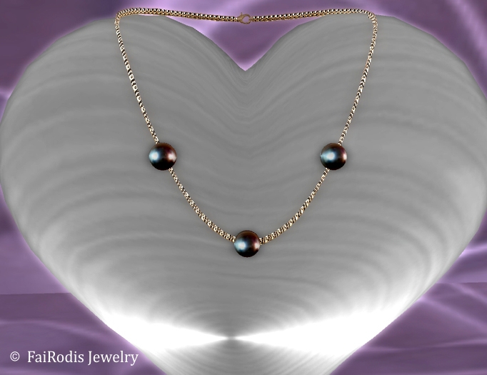 FaiRodis_Pearl_Dreams_necklace_black_pearls_GROUP_GIFT
