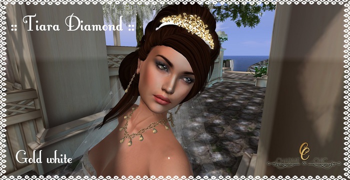 ♥♥ Charm & Chic ♥♥  Tiara Diamond Gold