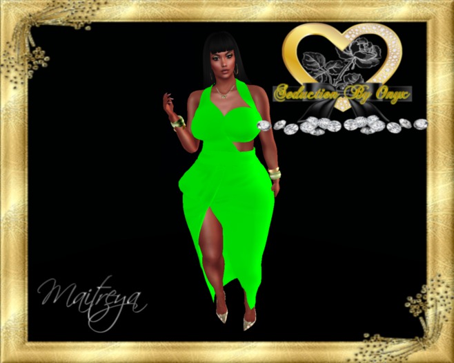 EXCEPTIONAL EXPOSE GOWN GREEN