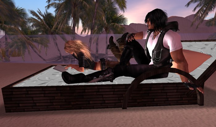 Tiki Bed Lounger  with Light  9 prims