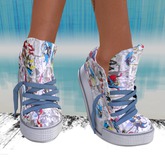 Essence of TipToe Sneakers Female Comic (Lara)