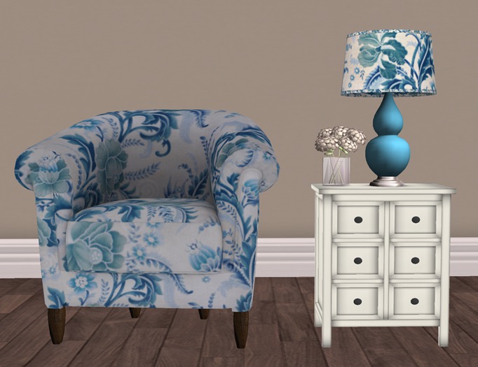 September 2019 Group Gift Cuddle Chair & Side Table with Lamp