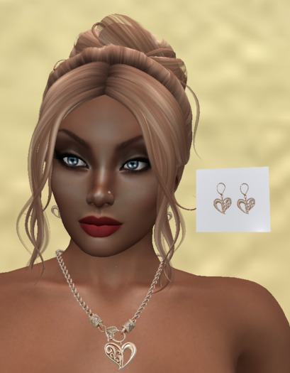 KW  Gold Heart Necklace Set