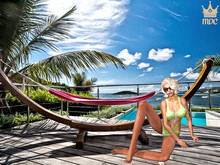 On the floor - MDC Bento Pose