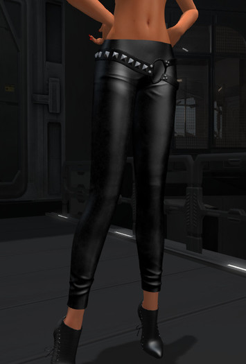 P294 SLITHER black leather