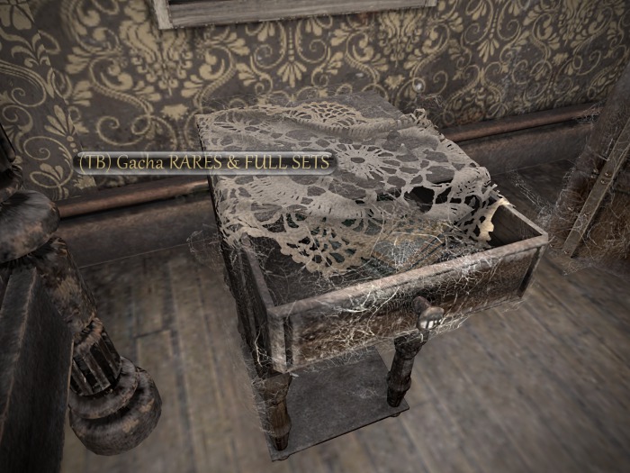 15 -DRD- MM3 - Side Table Empty