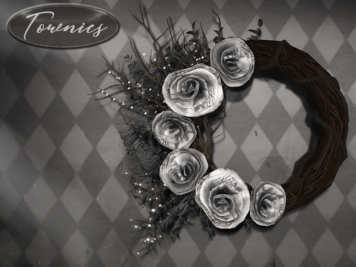 [Townies] White Rose Halloween Gothic Wreath