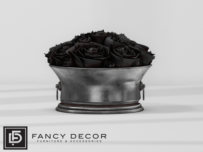 Fancy Decor: Royer Roses - black