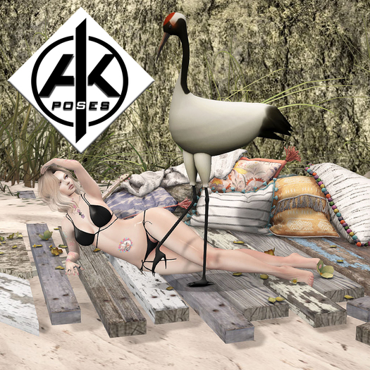 AKposes_Solo_Beach_F_6