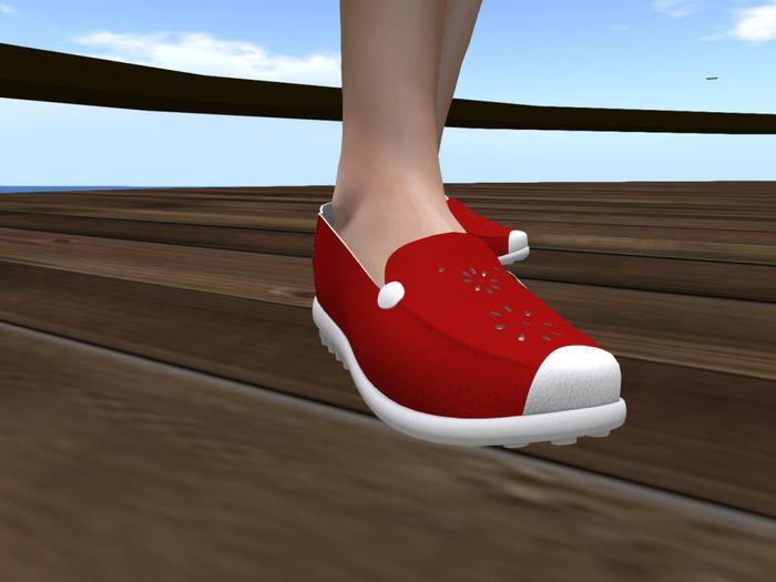 simply be red shoes
