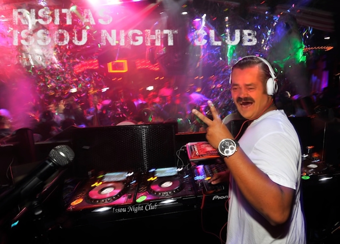 Risitas - Issou Night Club (Dancer)