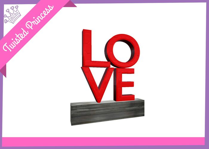 TP- 3D "Love" sign Decor