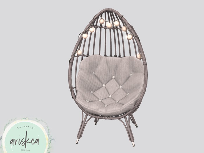 Ariskea[Acai]  Wicker Chair & Lantern