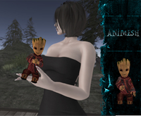 Groot_in_hand