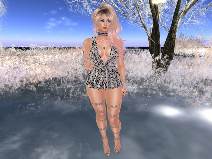 Para's Babydoll dress for Maitreya - LtGray w/ColorDots
