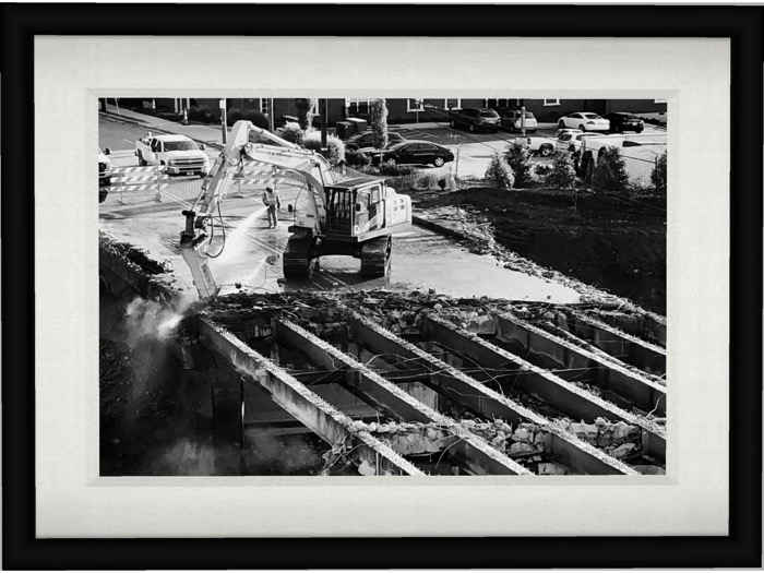 Bridge Construction (black mesh frame)