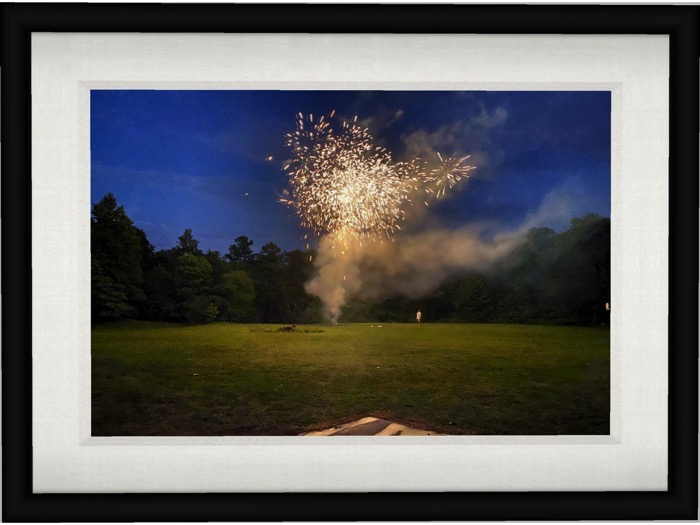 Low Fireworks (black mesh frame)