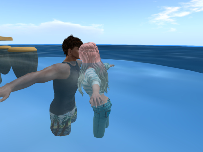 Pool Couple Float Kiss