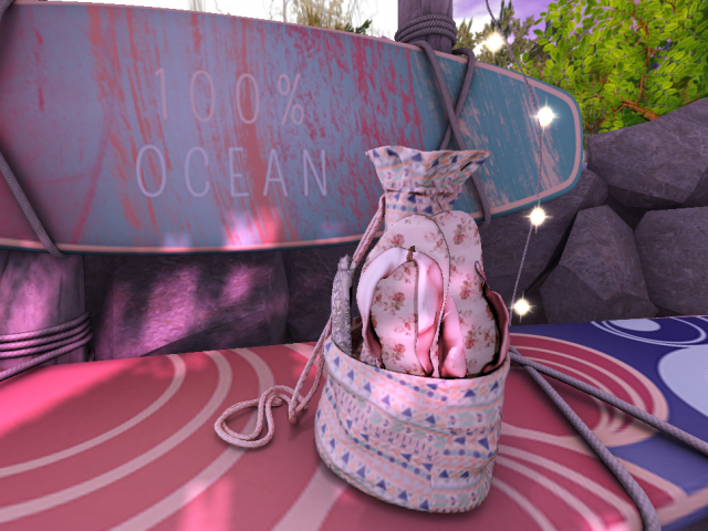 dust bunny . beach bag . tribal . boxed
