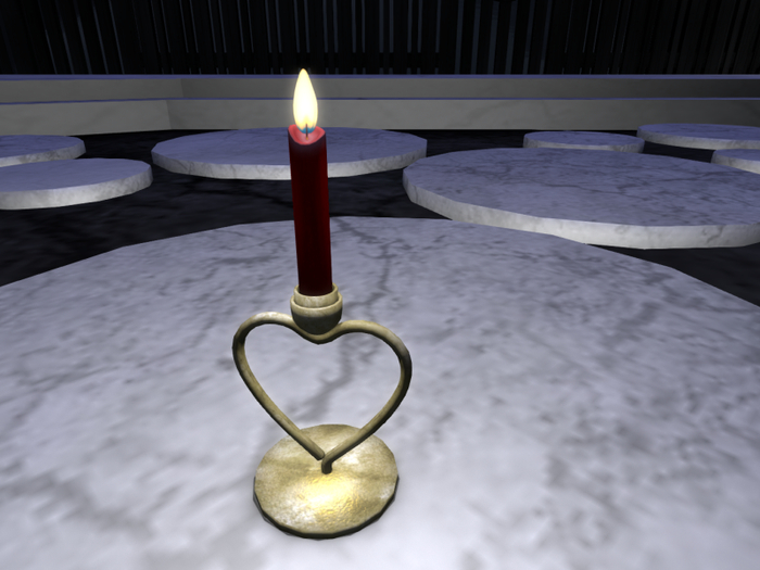 VRDz Decor Candle with gold heart shaped base + Menu