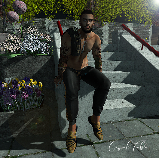 Sitting - ::Casual::