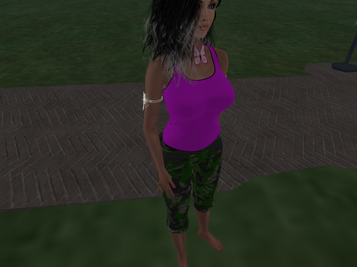 Maitreya Capri Pants Outfit