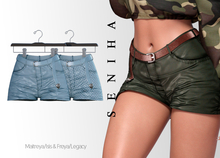 Seniha. Chloe Short // Sky