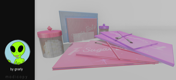 A gnarly mini set of beauty clutter - Pack