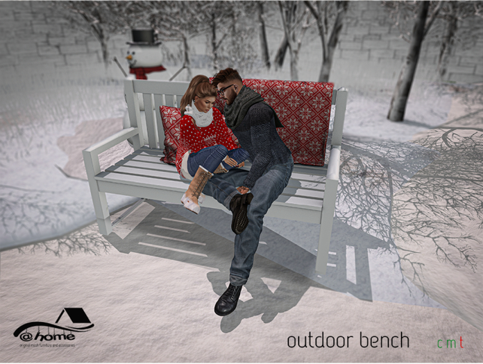 @home: outdoor bench (Christmas) 